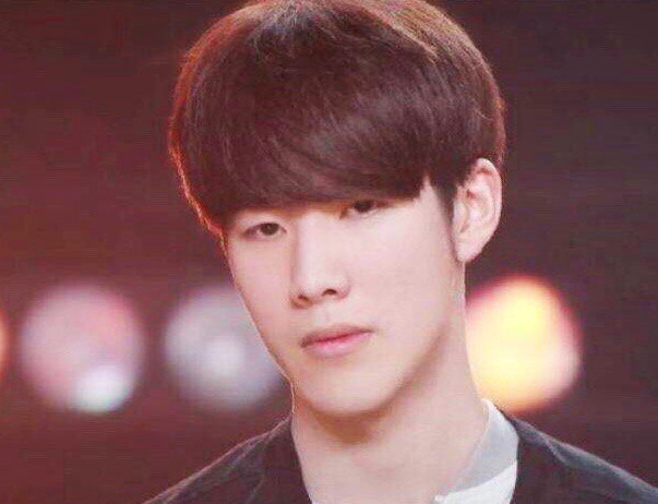 2025年LPL夏季季后赛C组队伍海报公布：距离比赛开始还有2天倒计时！